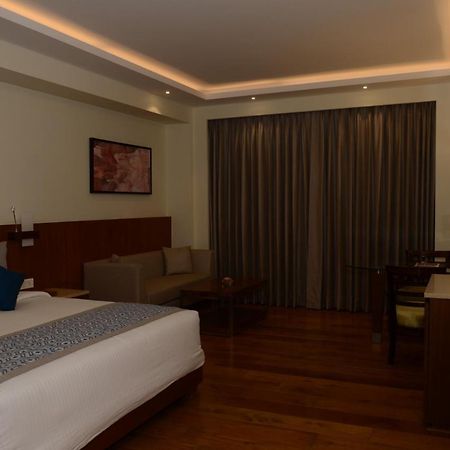 Viraj Sarovar Portico Jammu Exterior foto